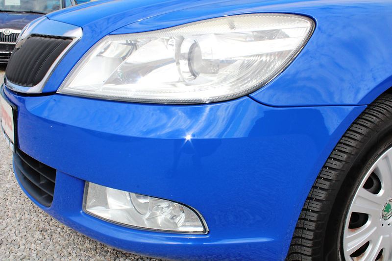 Škoda Octavia (2009) 1.6 MPI KLIMA EL.OKNA TEMPOMAT - fotka 9 z 20
