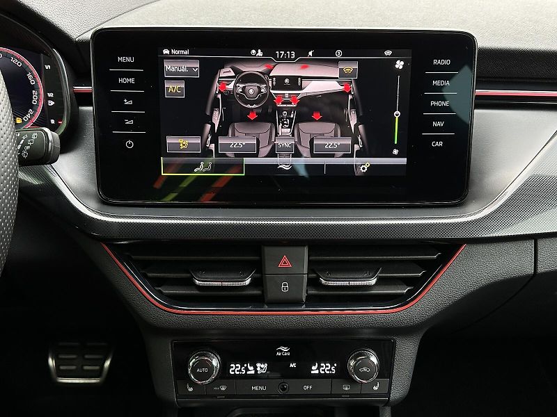 Škoda Kamiq 1.5TSi DSG Monte Carlo V.Cockp - fotka 24 z 48