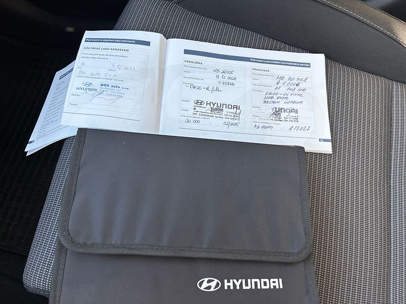 Hyundai i30 1.0 T-GDi 88 kW Fastback ČR - fotka 16 z 22
