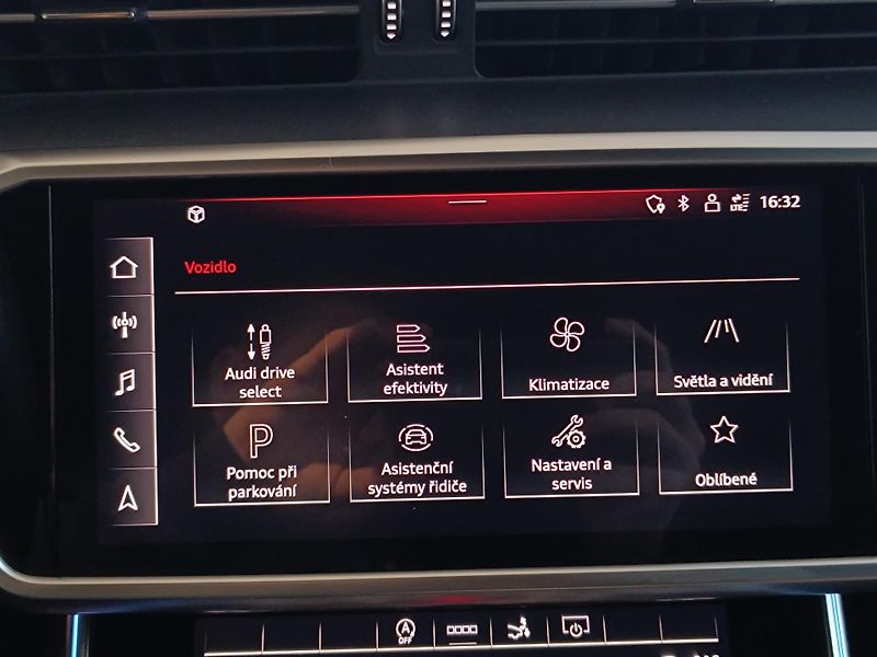 Audi A7 (2023) 3.0TDi 210kW S-line AT - fotka 18 z 27