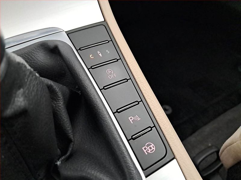 Volkswagen CC (2013) Highline 2.0 TDI, Kůže, Navi - fotka 18 z 21