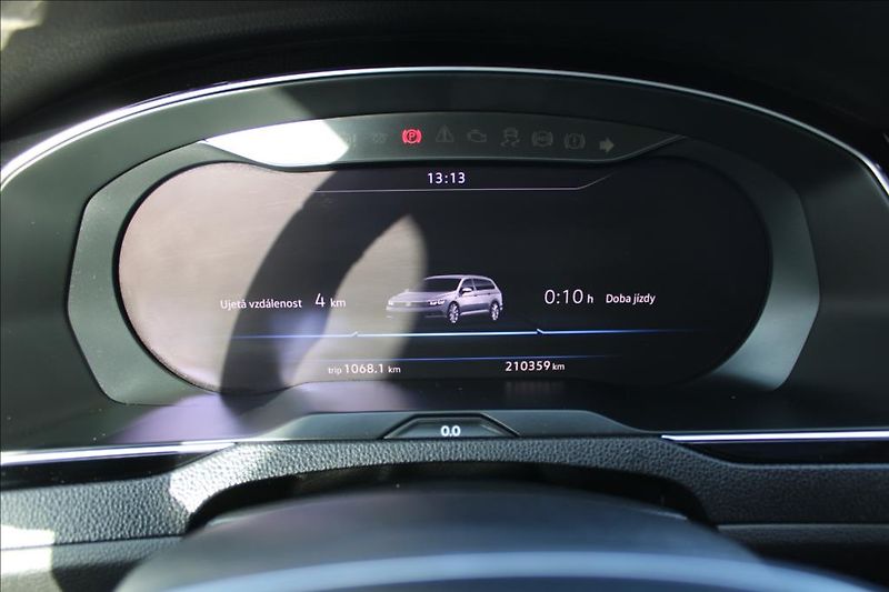 Volkswagen Passat 2,0 TDi  DSG, 4x4, HIGHLINE - fotka 30 z 31