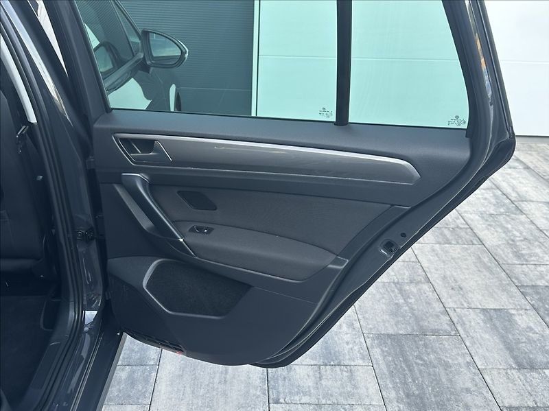Volkswagen Golf Sportsvan 1,2 TSI 110PS  Allstar - fotka 21 z 52