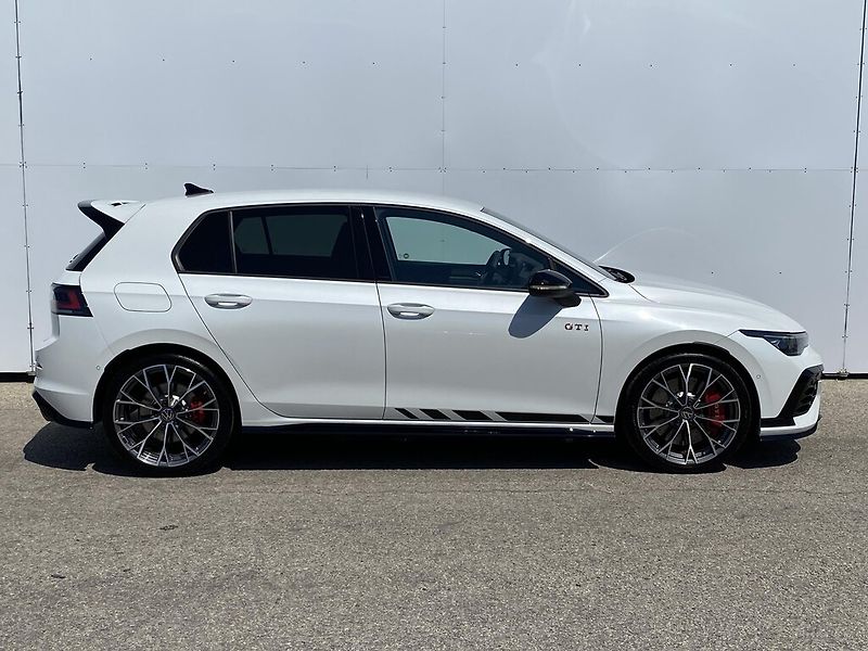 Volkswagen Golf 2,0 TSI 224 kW DSG Clubsport - fotka 3 z 29