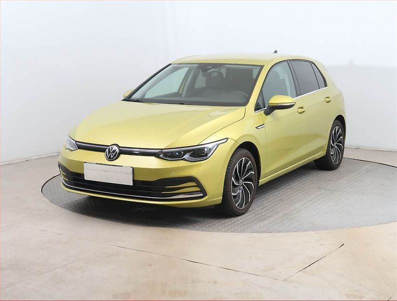 Volkswagen Golf (2020) Style 1.5 TSI - fotka 2 z 20