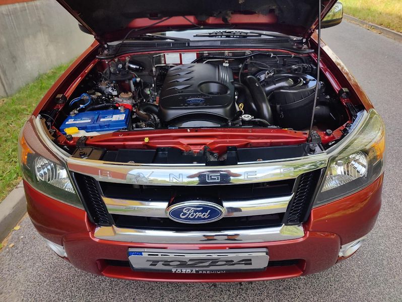 Ford Ranger 3,0 TDCi 4WD / automat / - fotka 29 z 29