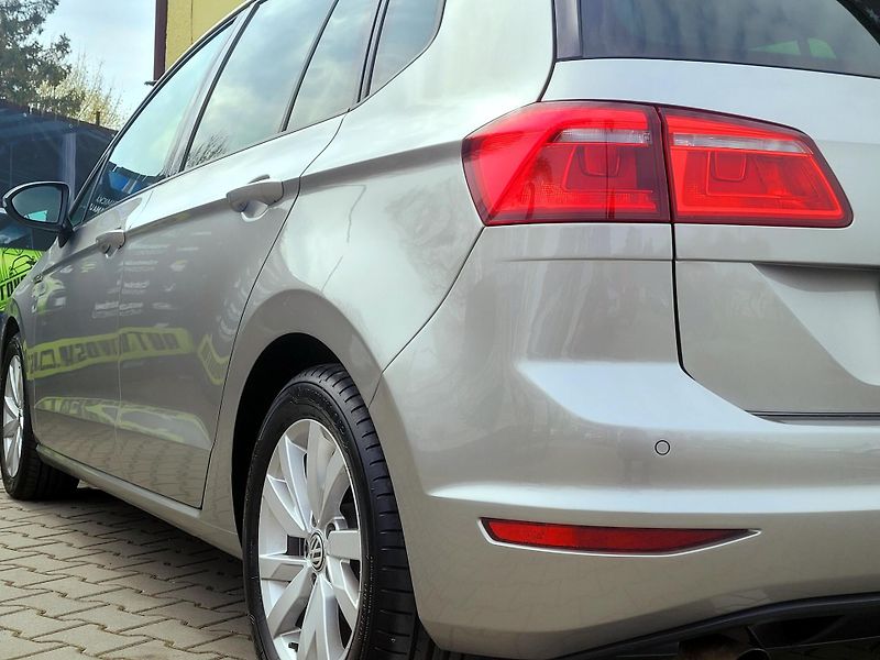 Volkswagen Golf Sportsvan TSi LOUNGE *SERV.KN. WEBASTO - fotka 67 z 69