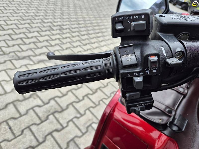 Honda GL 1500 Gold Wing SE (1997) - fotka 17 z 20