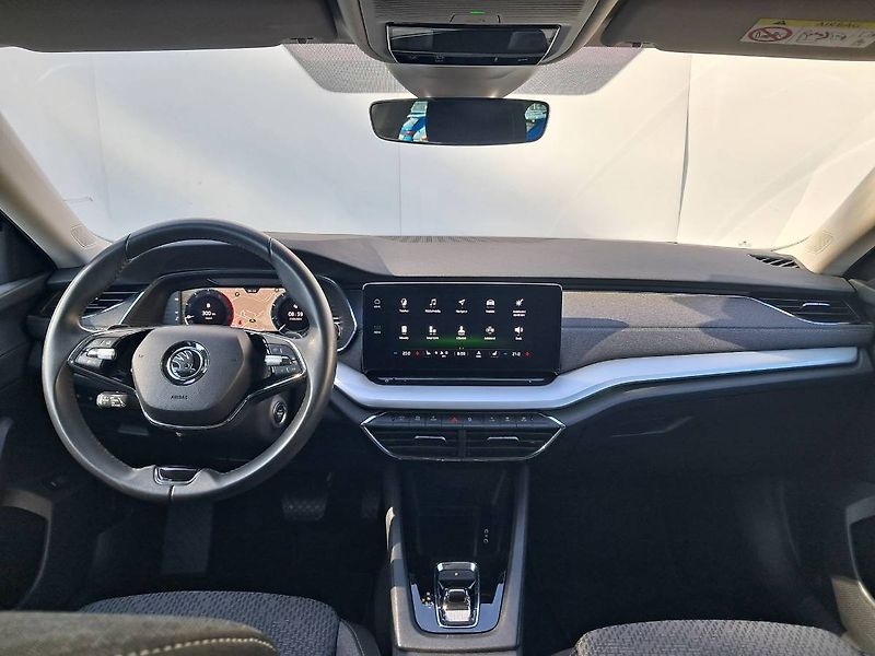 Škoda Octavia (2023) COMBI IV STYLE Plus 2.0 TDI / - fotka 7 z 30