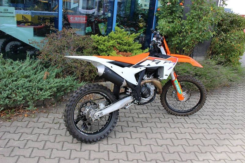 KTM 450 SX-F (2024) 2024  SKLADEM - fotka 6 z 12