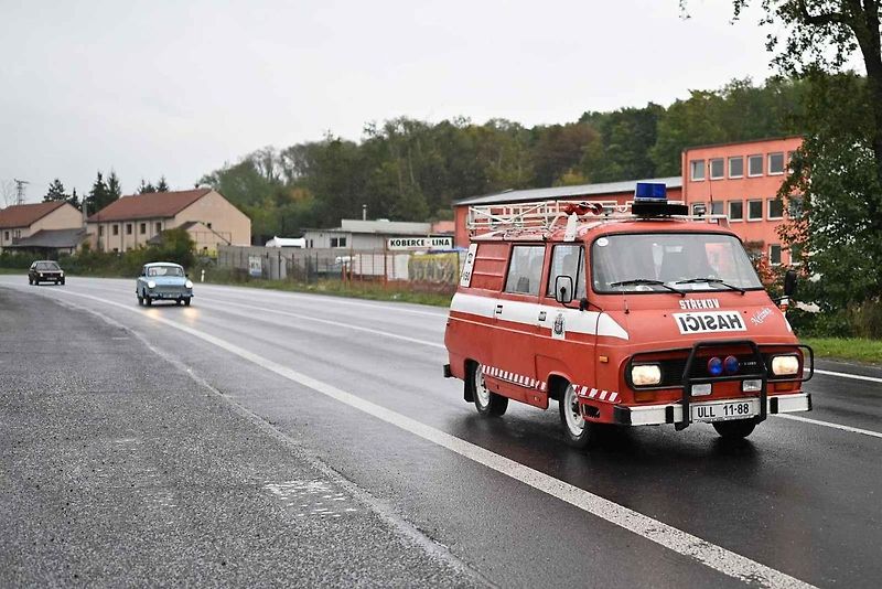 Michal Kerner si během pandemie covid-19 a lockdownů pěkně opravoval trabanta. Dnes spolu s manželkou Lenkou mohou hrdě objíždět srazy veteránů, kde vzbuzují zaslouženou pozornost.