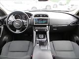 Jaguar F-Pace 2,0 20D 132KW,PURE AWD,DPH,ČR - náhled 25