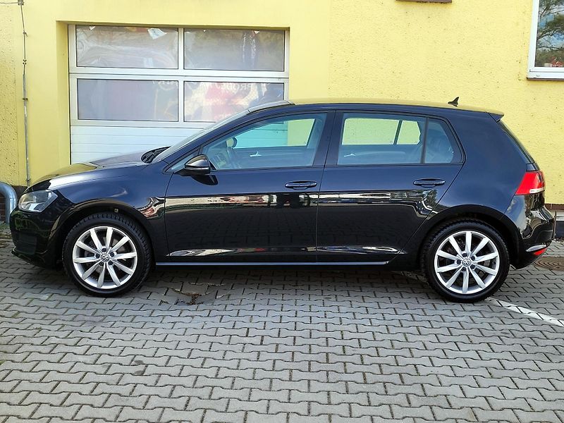 Volkswagen Golf 1,2 TSi SERV.KN*CEBIA,EA211 - fotka 12 z 39