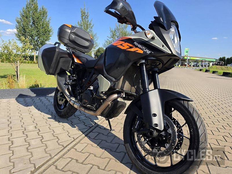 KTM 1050 Adventure (2017) A2 - fotka 3 z 11