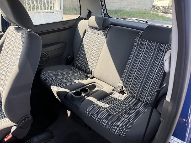 Volkswagen Fox 1.2 KLIMA - fotka 9 z 12