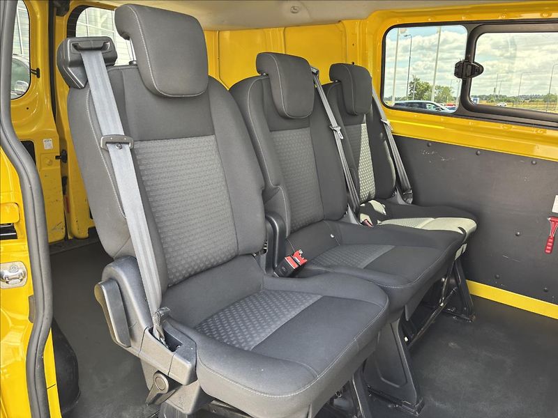 Ford Transit Custom 2,0 Mhev 77kW K.Van DPH L1 - fotka 13 z 32