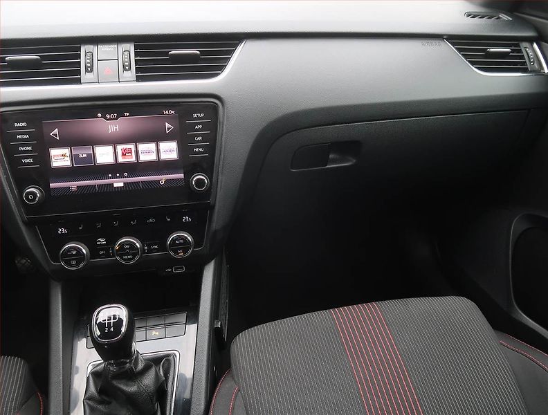 Škoda Octavia (2020) Style 1.6 TDI, Serv.kniha - fotka 8 z 25
