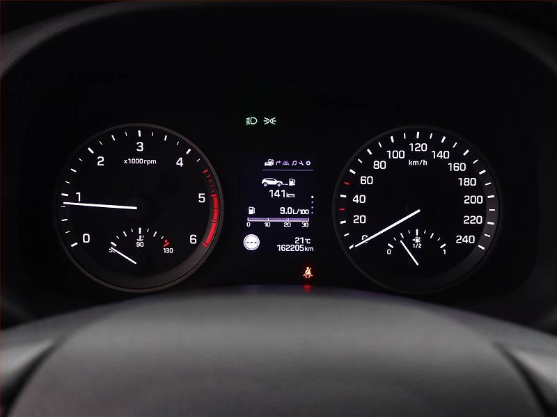 Hyundai Tucson (2017) 1.7 CRDi, Tempomat - fotka 9 z 18