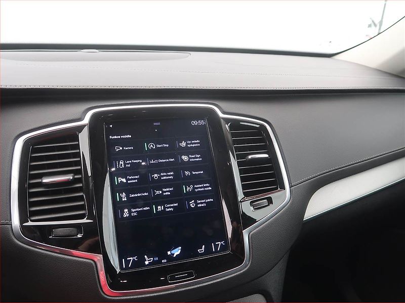 Volvo XC90 (2018) D5 AWD - fotka 17 z 17