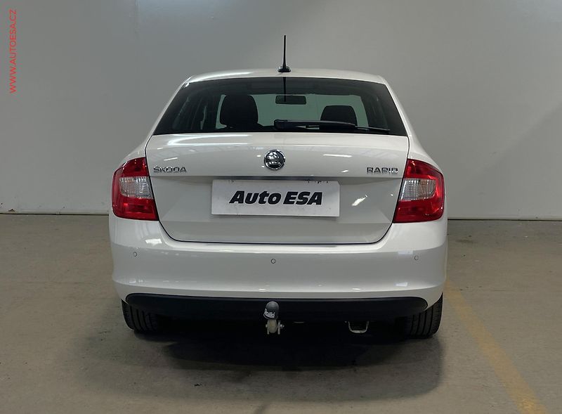 Škoda Rapid (2013) 1.2 TSi, ČR, Ambition, navi - fotka 5 z 15