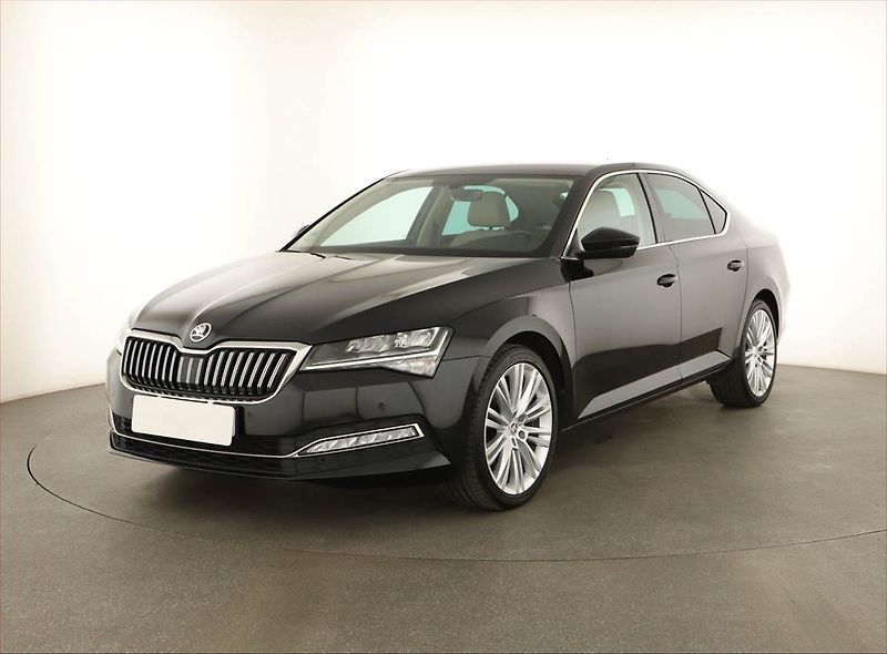 Škoda Superb (2022) Style 2.0 TDI - fotka 2 z 20