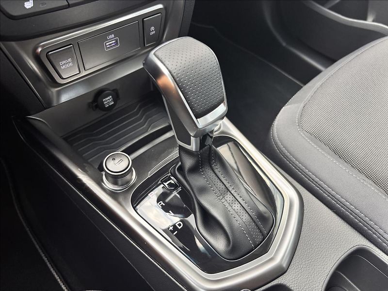 KGM Tivoli 1,5 GDI 120kW 6AT Style - fotka 27 z 28