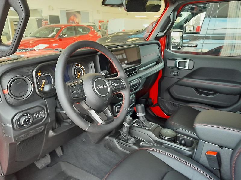 Jeep Wrangler (2024) Unlimited 2,0T  Rubicon ČR - fotka 27 z 44