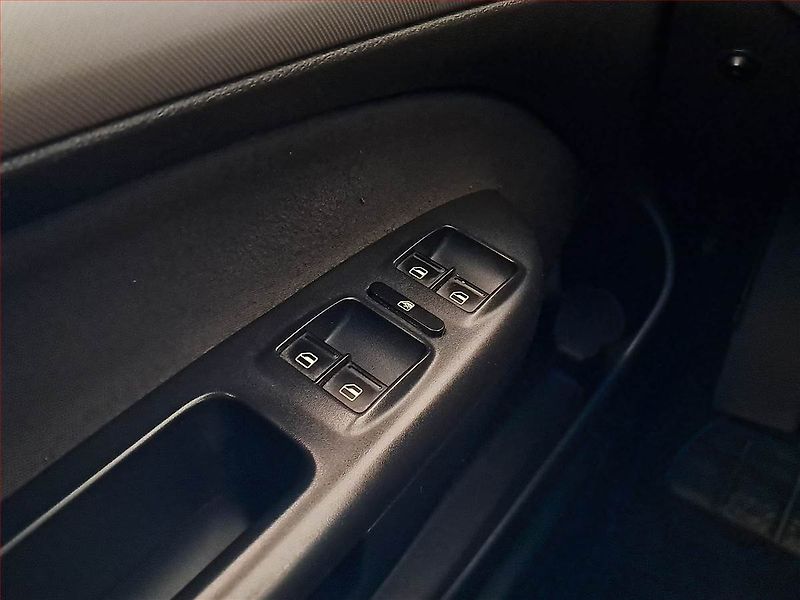 Škoda Octavia (2012) 1.6 TDI, Automat - fotka 16 z 17