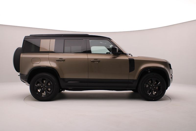 Land Rover Defender (2026) 110 D350 X-Dynamic REZERVACE - fotka 13 z 56