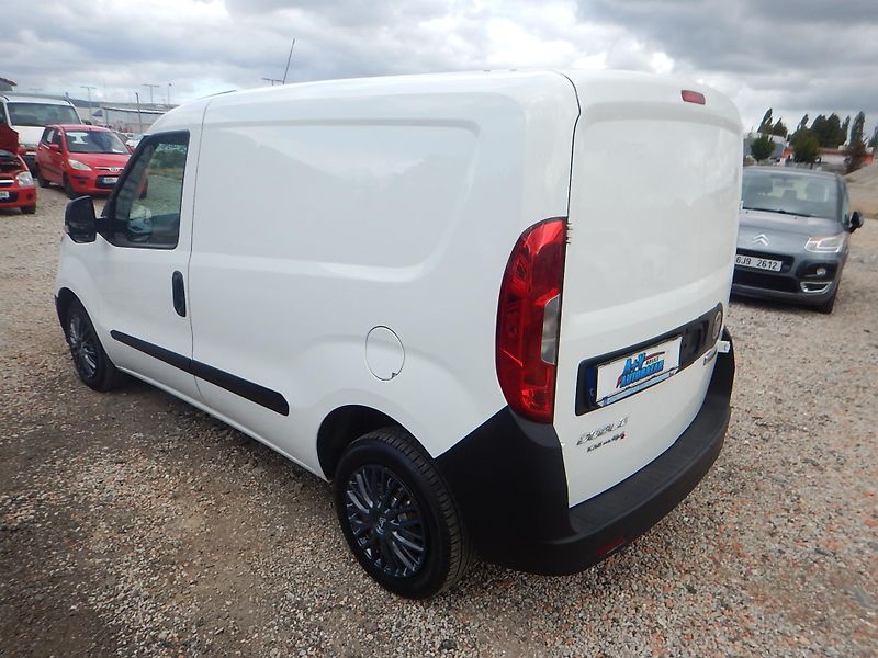 Fiat Dobló 1.6 JTD, PICK-UP, KLIMA - fotka 8 z 22