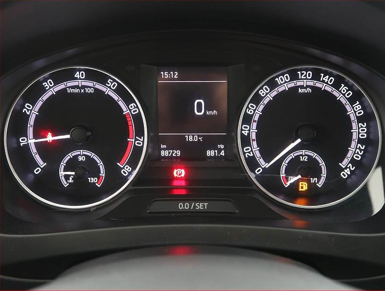 Škoda Rapid (2018) Spaceback 1.0 TSI, Bi-Xenony - fotka 11 z 14