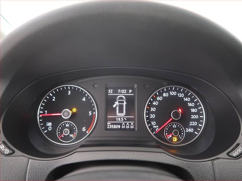 Seat Alhambra (2014) 2.0 TDI, Automat, Serv.kniha - fotka 9 z 14