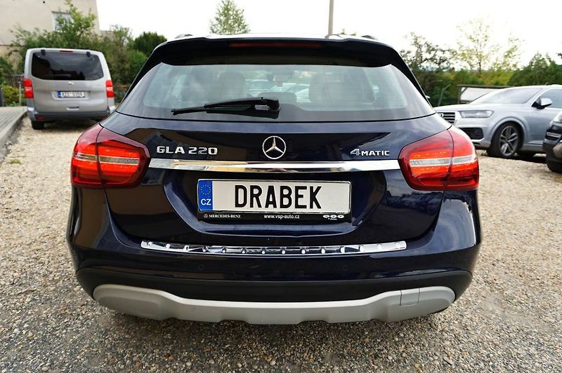 Mercedes-Benz GLA (2018) 2,0 220 135 kW - fotka 5 z 60