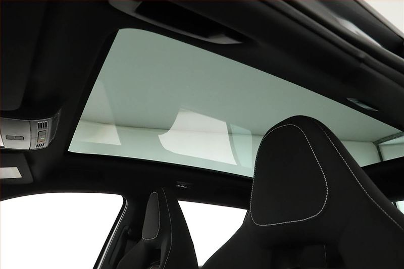 Škoda Kamiq (2025) 1.0 TSI, MONTE CARLO, AUTOMAT - fotka 10 z 18