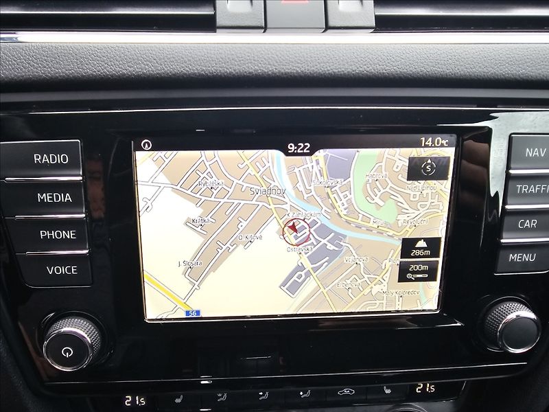 Škoda Octavia III 2,0TDi 110KW Edition + - fotka 18 z 46