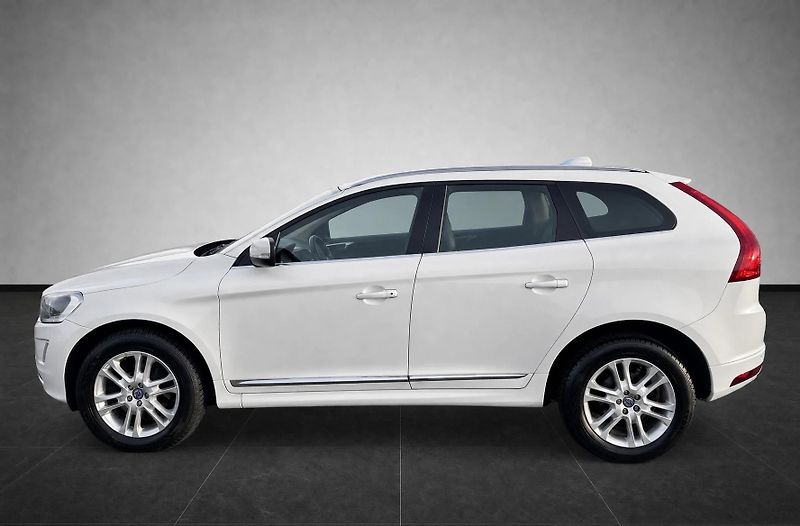 Volvo XC60 2.4 D5 Summum Polestar AWD  - fotka 9 z 33