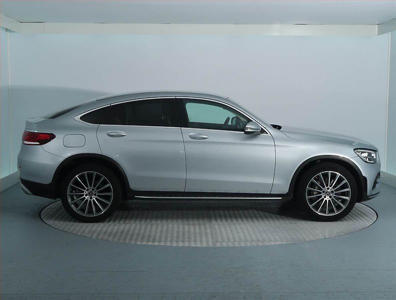 Mercedes-Benz GLC (2021) 200 - fotka 6 z 14