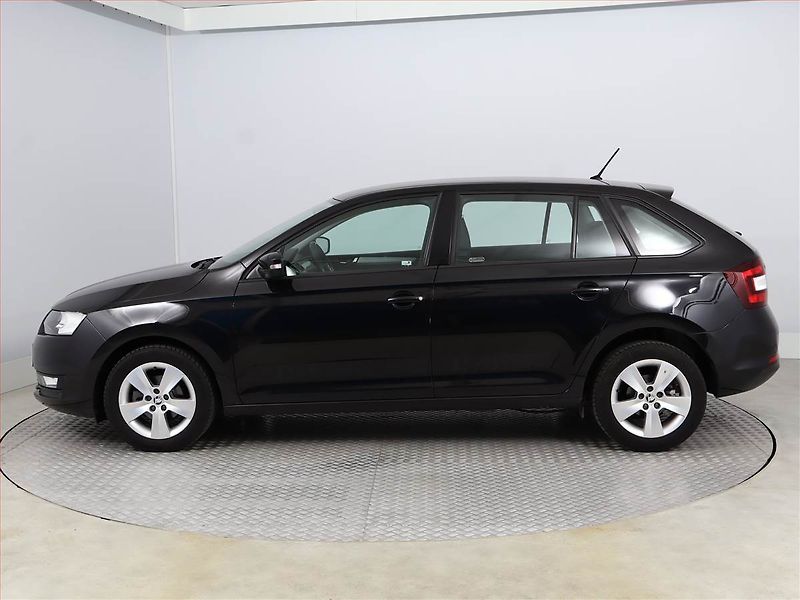 Škoda Rapid (2019) Spaceback 1.0 TSI, Serv.kniha - fotka 3 z 15