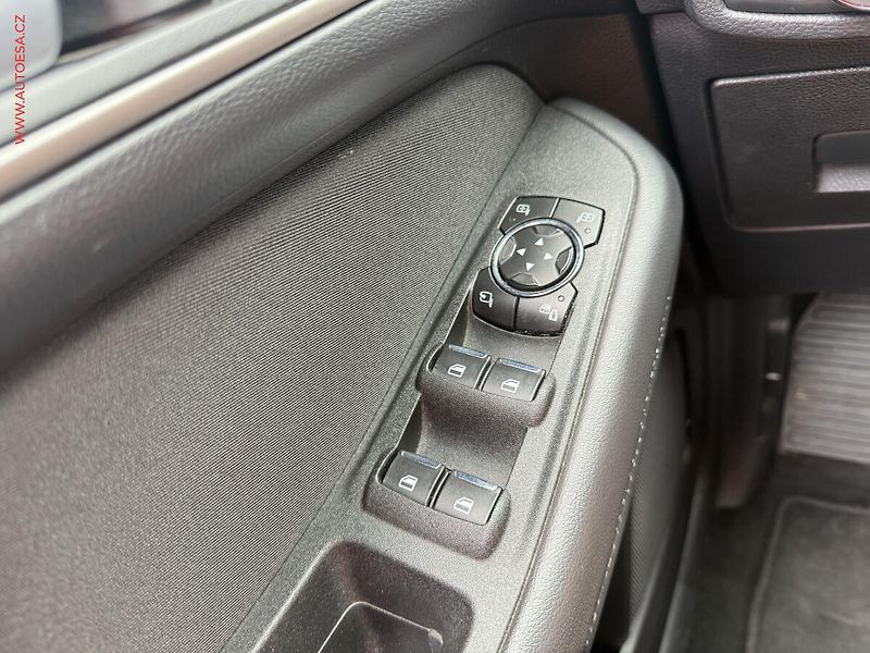 Ford Galaxy (2016) 2.0 TDCi, AT - fotka 11 z 19