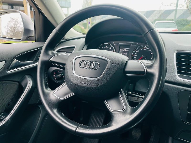 Audi Q3 1.4TFSI MAN SERVISKA TAŽNÉ - fotka 23 z 39