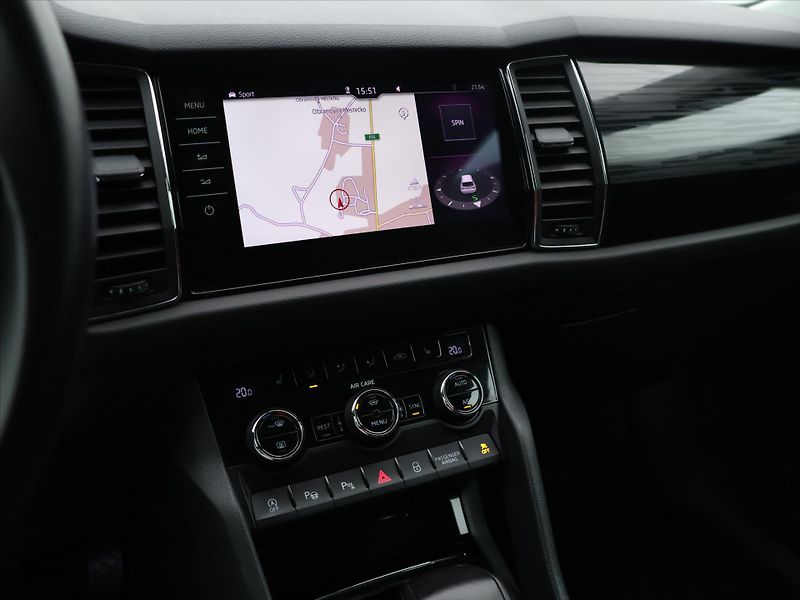 Škoda Kodiaq 2,0 TDI 110kW DSG 4x4 Style CZ - fotka 24 z 37