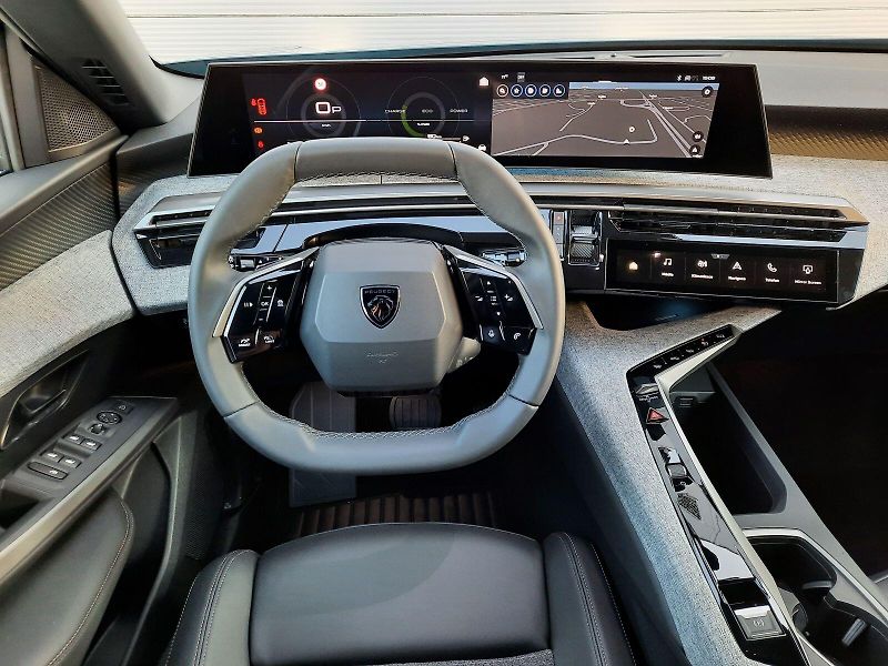 Peugeot 5008 (2025) ALLURE Hybrid 145 e-DCS6 - fotka 11 z 15