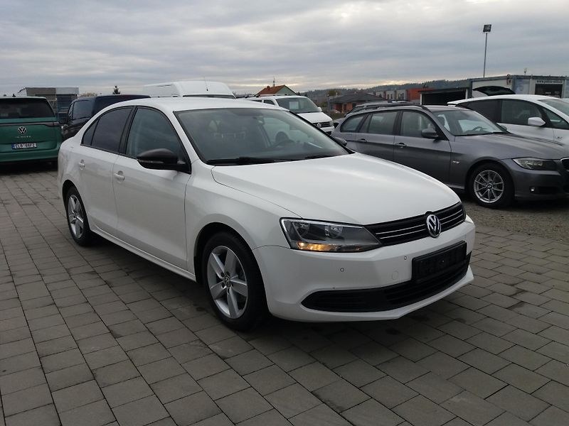 Volkswagen Jetta 1.4TSi,DSG,90kW,SERVI.KNÍŽKA!! - fotka 3 z 23