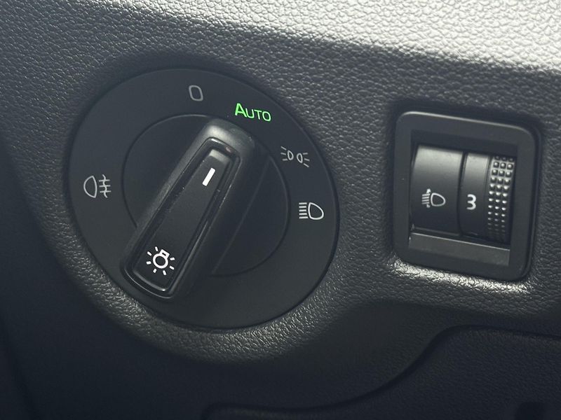 Škoda Kamiq (2021) 1.0TSi DSG Style, Kamera, ACC  - fotka 22 z 43