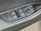 Audi A4 (2017) 2.0 TDi, AT, bixenon - náhled 11