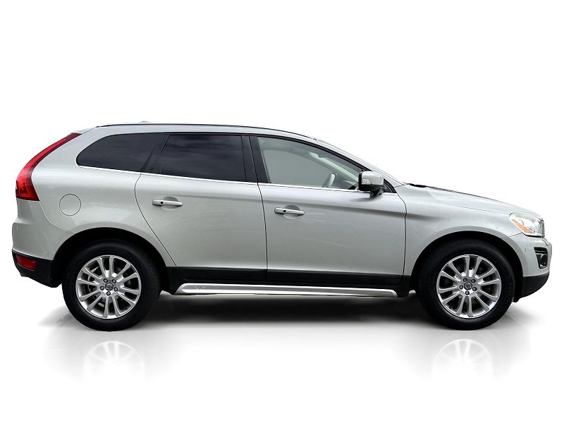 Volvo XC60 D5 AWD // SUMMUM // 151 kW - fotka 6 z 22