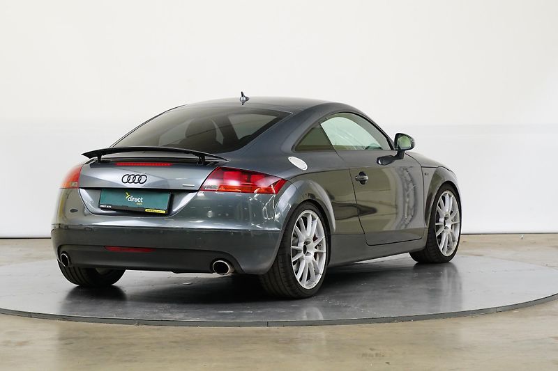 Audi TT - fotka 2 z 26