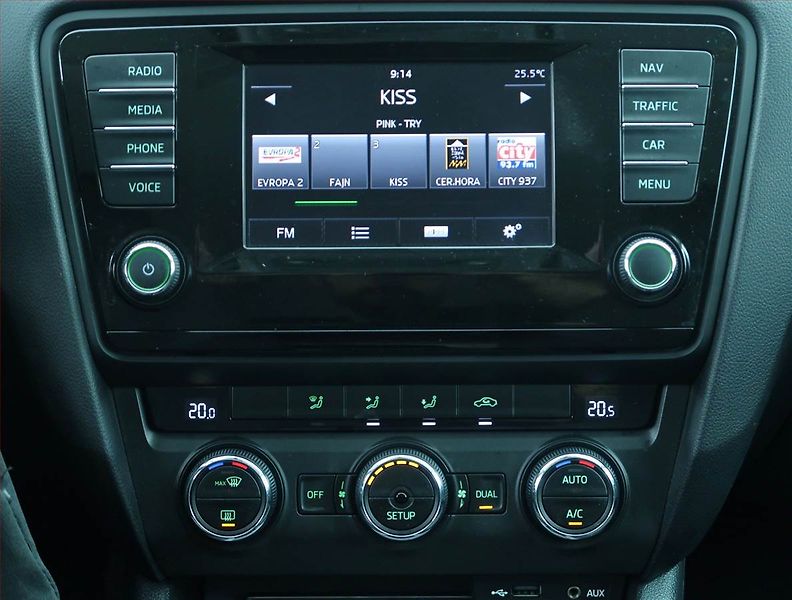 Škoda Octavia (2014) Ambition 1.6 TDI, Navi - fotka 12 z 18