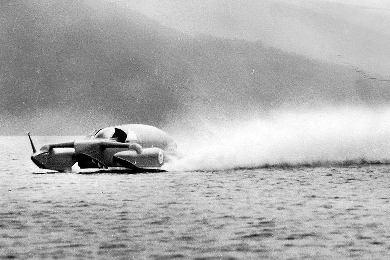 Donald Campbell a Bluebird CN7.