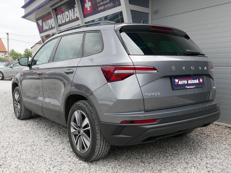 Škoda Karoq 2,0 TDI Tour 4x4 Automat DSG - fotka 12 z 35